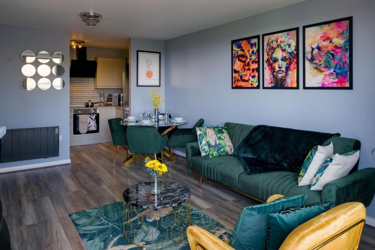 Pahuna Ghar Birmigham City 2 Bedroom Apartment- Short To Mid Term Let-Free Secure Parking Бирмингем Экстерьер фото